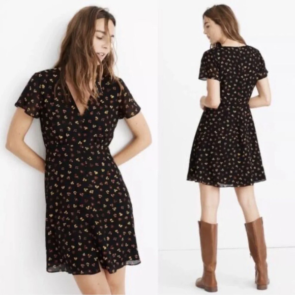 Madewell Dresses & Skirts - Madewell 100% Silk Button Front Swing Mini Dress Feline Floral 12 L
